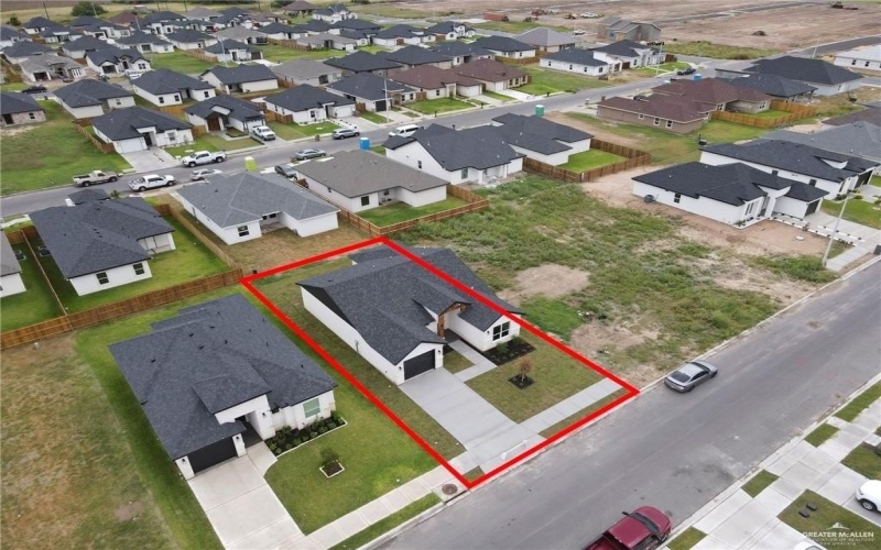 6104 N Playa Del Sol Street, Edinburg, TX 78542, 3 Bedrooms Bedrooms, ,2 BathroomsBathrooms,Residential,For Sale,6104 N Playa Del Sol Street,466339