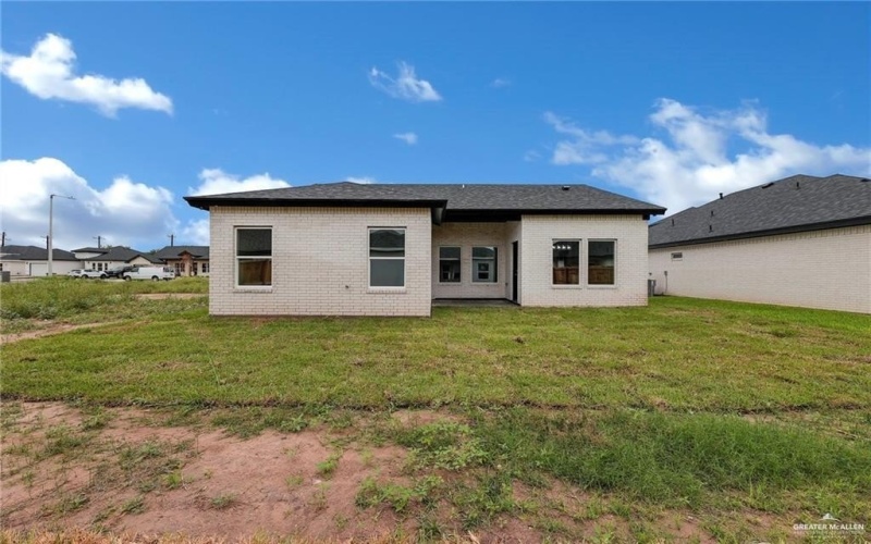 6104 N Playa Del Sol Street, Edinburg, TX 78542, 3 Bedrooms Bedrooms, ,2 BathroomsBathrooms,Residential,For Sale,6104 N Playa Del Sol Street,466339