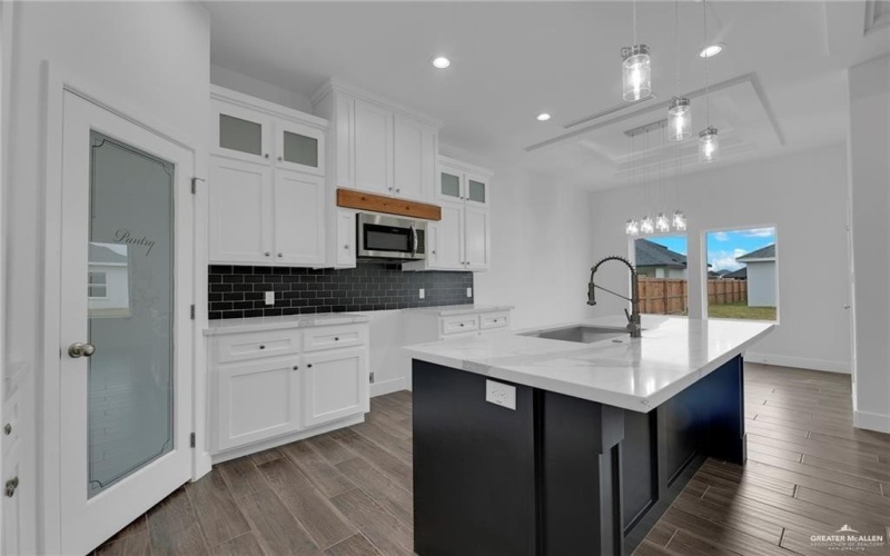 6104 N Playa Del Sol Street, Edinburg, TX 78542, 3 Bedrooms Bedrooms, ,2 BathroomsBathrooms,Residential,For Sale,6104 N Playa Del Sol Street,466339