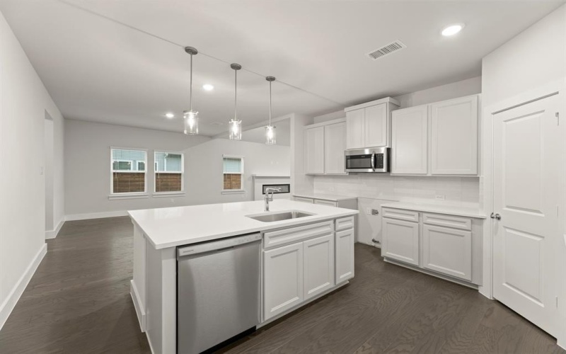 2028 Jasper, Mesquite, TX 75181, 5 Bedrooms Bedrooms, ,3 BathroomsBathrooms,Residential,For Sale,2028 Jasper,0,21089050