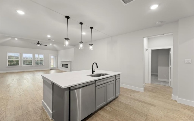 1909 Sapphire Run, Mesquite, TX 75181, 5 Habitaciones Habitaciones , ,3 BañosBaños,Residential,En Venta,1909 Sapphire Run,0,21089065