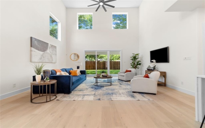 426 Martinique Avenue, Dallas, TX 75223, 5 Bedrooms Bedrooms, ,5 BathroomsBathrooms,Residential,For Sale,426 Martinique Avenue,0,21089205
