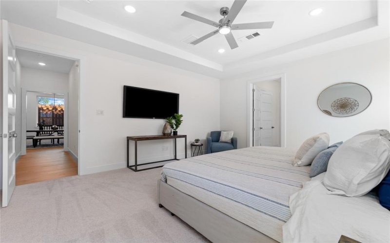 426 Martinique Avenue, Dallas, TX 75223, 5 Bedrooms Bedrooms, ,5 BathroomsBathrooms,Residential,For Sale,426 Martinique Avenue,0,21089205