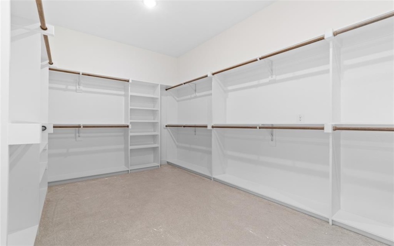 426 Martinique Avenue, Dallas, TX 75223, 5 Bedrooms Bedrooms, ,5 BathroomsBathrooms,Residential,For Sale,426 Martinique Avenue,0,21089205