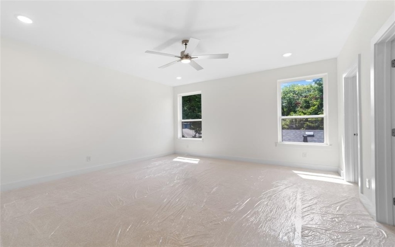 426 Martinique Avenue, Dallas, TX 75223, 5 Bedrooms Bedrooms, ,5 BathroomsBathrooms,Residential,For Sale,426 Martinique Avenue,0,21089205