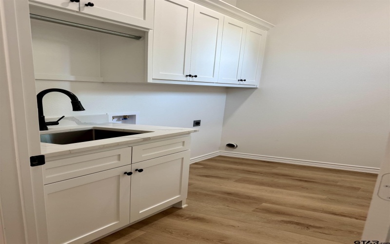 15939 Shepards Glen, Lindale, TX 75771, 4 Habitaciones Habitaciones , ,3 BañosBaños,Residential,En Venta,15939 Shepards Glen,25000938