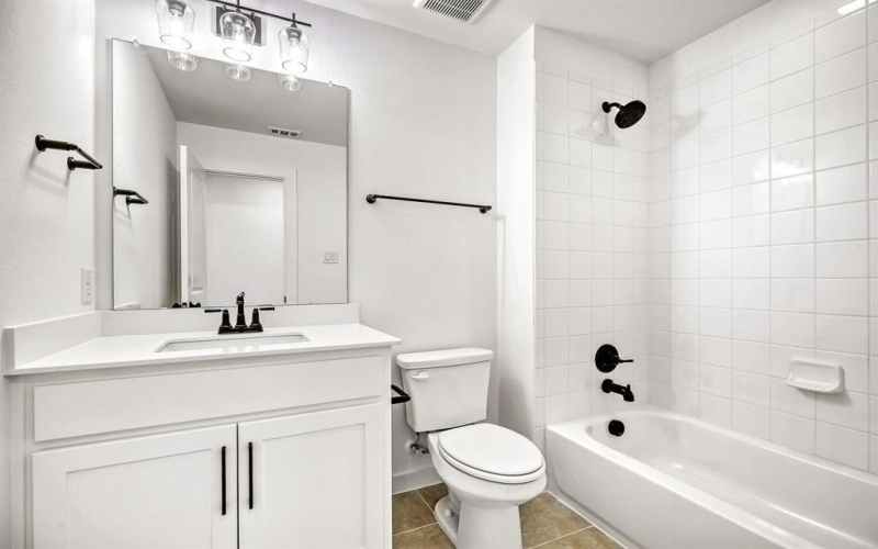 1425 Hidden Cove Drive, Lakewood Village, TX 75068, 4 Bedrooms Bedrooms, ,5 BathroomsBathrooms,Residential,For Sale,1425 Hidden Cove Drive,0,21088904