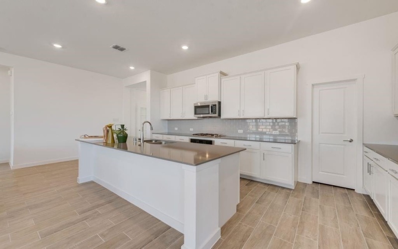 3400 Falcon Field Drive, Mesquite, TX 75181, 4 Bedrooms Bedrooms, ,3 BathroomsBathrooms,Residential,For Sale,3400 Falcon Field Drive,0,21088909