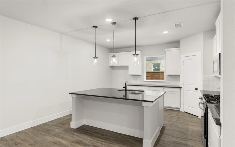 1921 Sapphire Run, Mesquite, TX 75181, 5 Bedrooms Bedrooms, ,3 BathroomsBathrooms,Residential,For Sale,1921 Sapphire Run,0,21089025