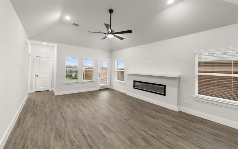 1921 Sapphire Run, Mesquite, TX 75181, 5 Bedrooms Bedrooms, ,3 BathroomsBathrooms,Residential,For Sale,1921 Sapphire Run,0,21089025