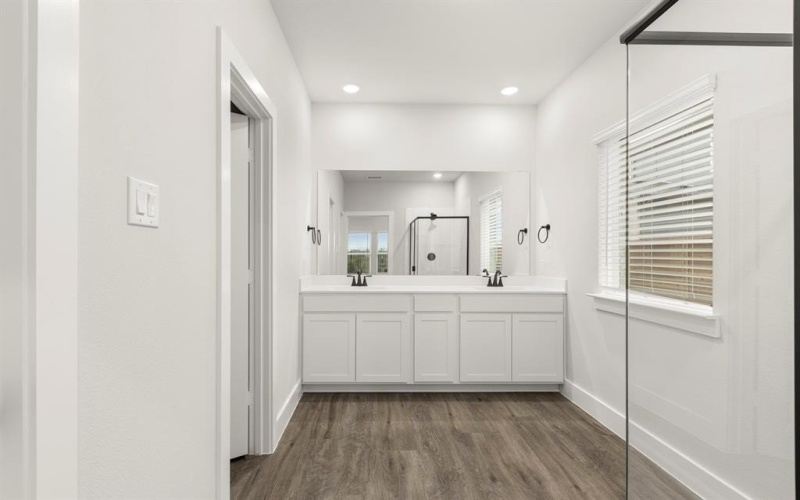 1921 Sapphire Run, Mesquite, TX 75181, 5 Bedrooms Bedrooms, ,3 BathroomsBathrooms,Residential,For Sale,1921 Sapphire Run,0,21089025