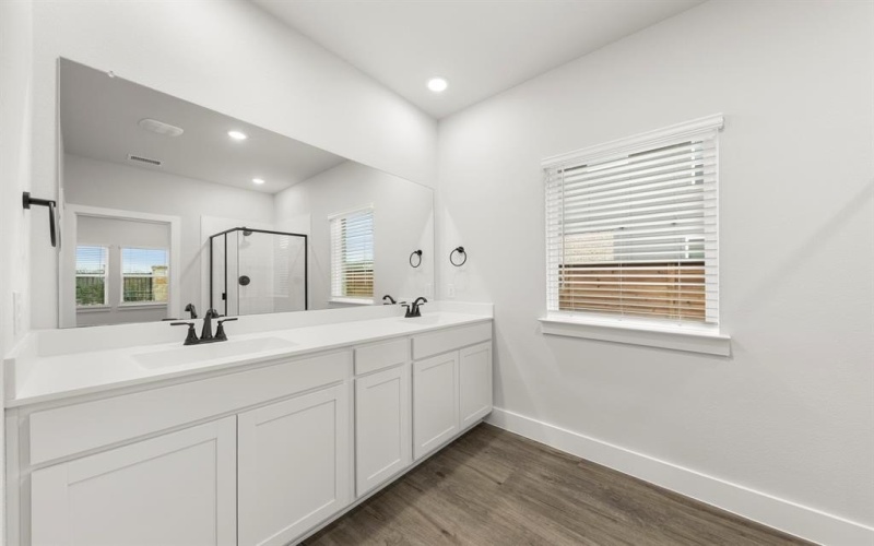 1921 Sapphire Run, Mesquite, TX 75181, 5 Bedrooms Bedrooms, ,3 BathroomsBathrooms,Residential,For Sale,1921 Sapphire Run,0,21089025