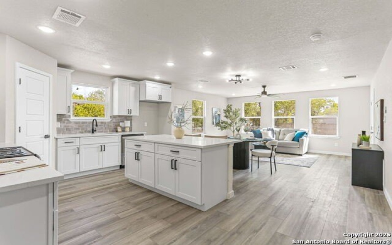 322 Spaatz, San Antonio, TX 78211, 3 Bedrooms Bedrooms, ,2 BathroomsBathrooms,Residential,For Sale,322 Spaatz,0,1916127