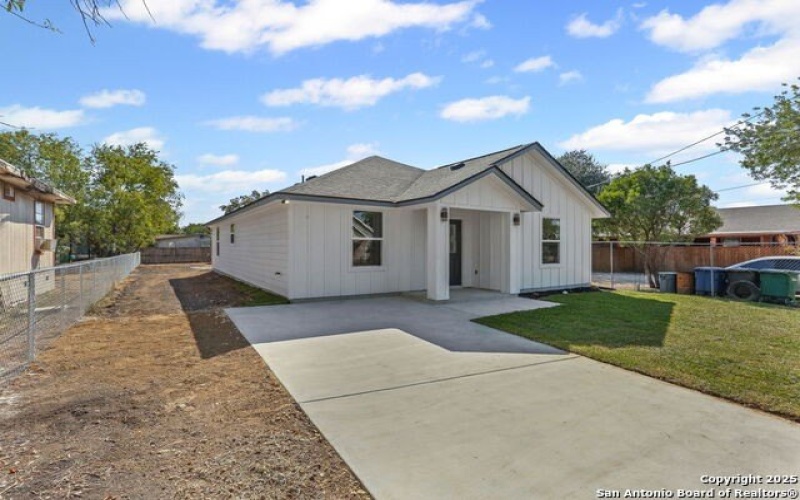 322 Spaatz, San Antonio, TX 78211, 3 Bedrooms Bedrooms, ,2 BathroomsBathrooms,Residential,For Sale,322 Spaatz,0,1916127