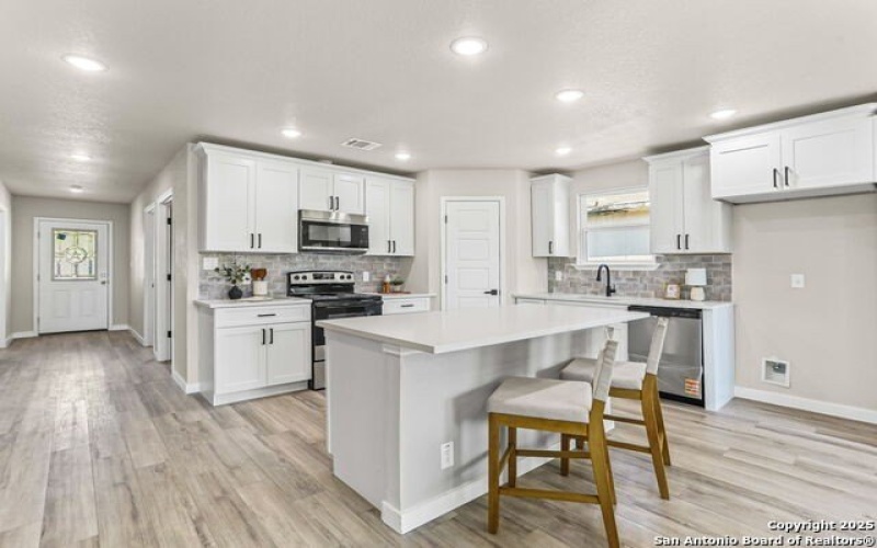 322 Spaatz, San Antonio, TX 78211, 3 Bedrooms Bedrooms, ,2 BathroomsBathrooms,Residential,For Sale,322 Spaatz,0,1916127