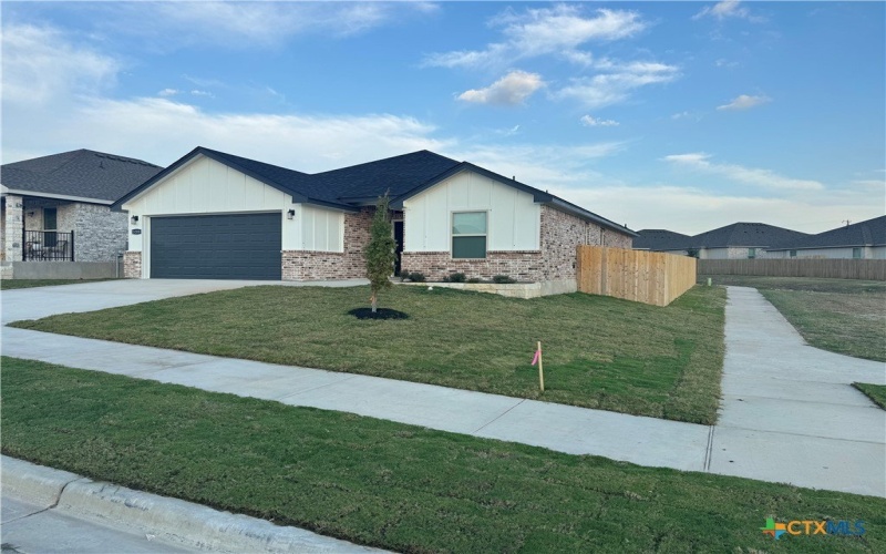 5208 White Rose Drive, Killeen, TX 76542, 3 Bedrooms Bedrooms, ,2 BathroomsBathrooms,Residential,For Sale,5208 White Rose Drive,0,595580