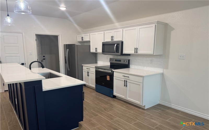 5208 White Rose Drive, Killeen, TX 76542, 3 Bedrooms Bedrooms, ,2 BathroomsBathrooms,Residential,For Sale,5208 White Rose Drive,0,595580
