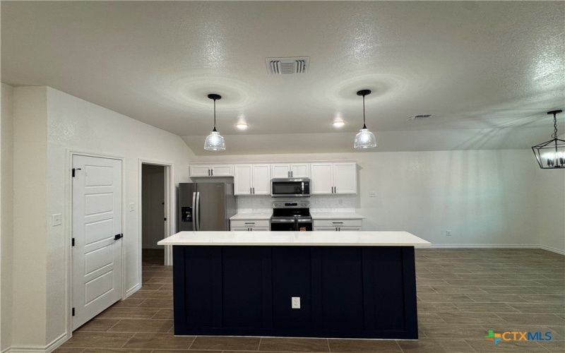 5208 White Rose Drive, Killeen, TX 76542, 3 Bedrooms Bedrooms, ,2 BathroomsBathrooms,Residential,For Sale,5208 White Rose Drive,0,595580