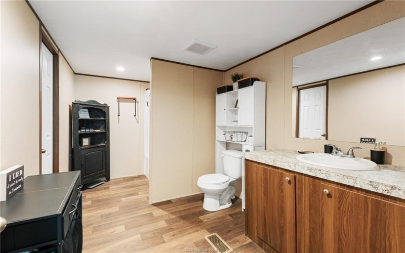 309 Tanglewood Lane, Somerville, TX 77879, 4 Bedrooms Bedrooms, ,2 BathroomsBathrooms,Residential,For Sale,309 Tanglewood Lane,0,25007561