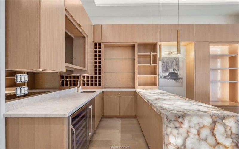 4212 Tuscany Court, Bryan, TX 77802, 4 Bedrooms Bedrooms, ,5 BathroomsBathrooms,Residential,For Sale,4212 Tuscany Court,0,25010704