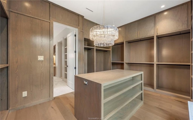 4212 Tuscany Court, Bryan, TX 77802, 4 Bedrooms Bedrooms, ,5 BathroomsBathrooms,Residential,For Sale,4212 Tuscany Court,0,25010704