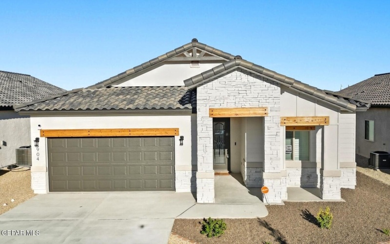 13800 Paseo Sereno Drive, El Paso, TX 79928, 4 Habitaciones Habitaciones , ,1 BañoBaños,Residential,En Venta,13800 Paseo Sereno Drive,0,932221