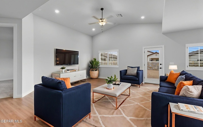 13800 Paseo Sereno Drive, El Paso, TX 79928, 4 Habitaciones Habitaciones , ,1 BañoBaños,Residential,En Venta,13800 Paseo Sereno Drive,0,932221