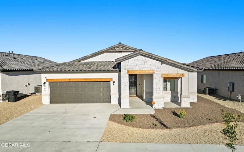 13800 Paseo Sereno Drive, El Paso, TX 79928, 4 Habitaciones Habitaciones , ,1 BañoBaños,Residential,En Venta,13800 Paseo Sereno Drive,0,932221