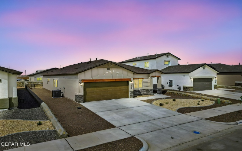 13897 Paseo Perlas Drive, El Paso, TX 79928, 4 Bedrooms Bedrooms, ,1 BathroomBathrooms,Residential,For Sale,13897 Paseo Perlas Drive,0,932226