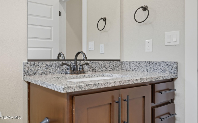 780 Paseo Dulce Avenue, El Paso, TX 79928, 4 Habitaciones Habitaciones , ,1 BañoBaños,Residential,En Venta,780 Paseo Dulce Avenue,0,932227
