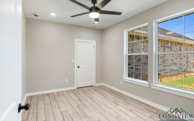 18268 US Jones Dr, Tyler, TX 75705, 4 Habitaciones Habitaciones , ,2 BañosBaños,Residential,En Venta,18268 US Jones Dr,0,20257111