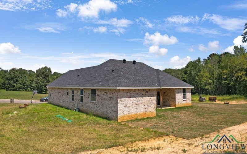 18268 US Jones Dr, Tyler, TX 75705, 4 Habitaciones Habitaciones , ,2 BañosBaños,Residential,En Venta,18268 US Jones Dr,0,20257111