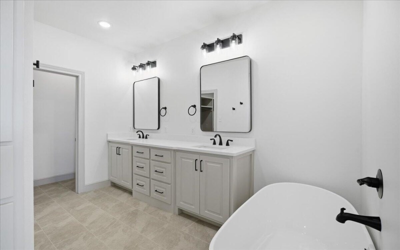 1115 N 6th Street, Wolfforth, TX 79382, 3 Habitaciones Habitaciones , ,2 BañosBaños,Residential,En Venta,1115 N 6th Street,0,202561934
