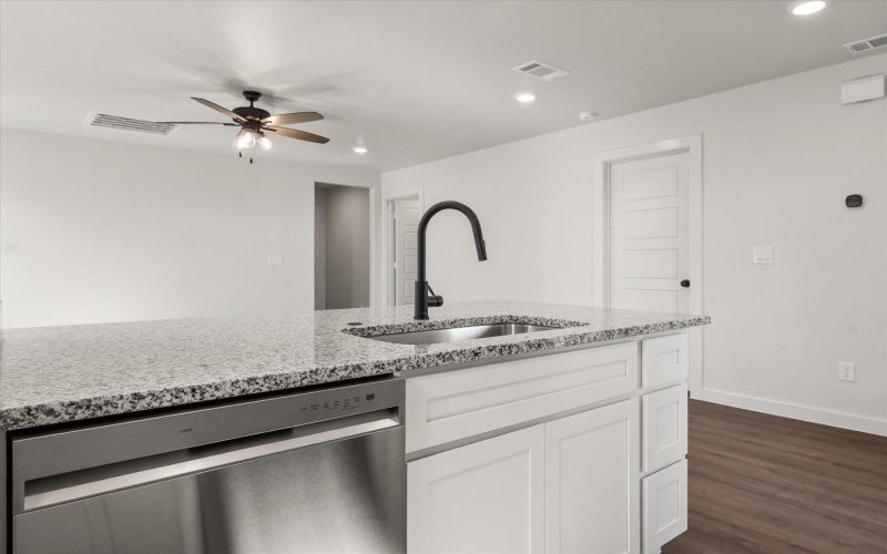 2303 Eureka Avenue, Lubbock, TX 79407, 2 Bedrooms Bedrooms, ,2 BathroomsBathrooms,Residential,For Sale,2303 Eureka Avenue,0,202561940