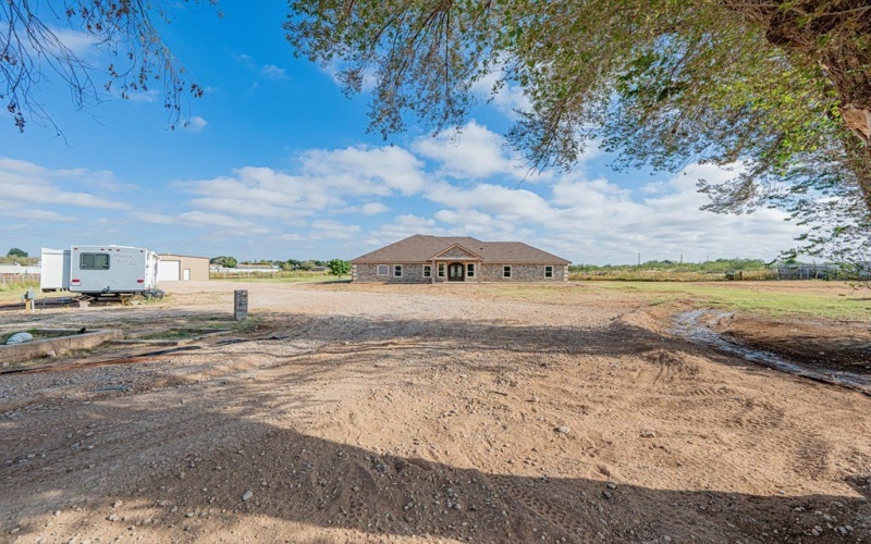519 E County Rd 138, Midland, TX 79706, 4 Bedrooms Bedrooms, ,2 BathroomsBathrooms,Residential,For Sale,519 E County Rd 138,0,163781