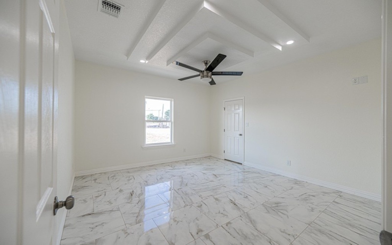 519 E County Rd 138, Midland, TX 79706, 4 Bedrooms Bedrooms, ,2 BathroomsBathrooms,Residential,For Sale,519 E County Rd 138,0,163781