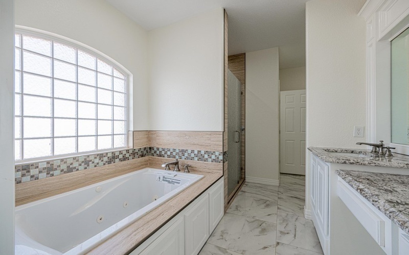 519 E County Rd 138, Midland, TX 79706, 4 Bedrooms Bedrooms, ,2 BathroomsBathrooms,Residential,For Sale,519 E County Rd 138,0,163781