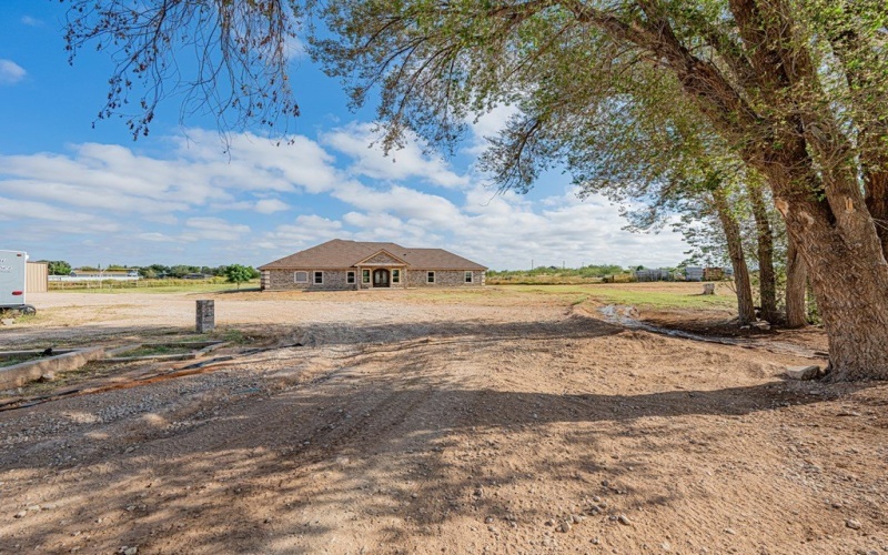519 E County Rd 138, Midland, TX 79706, 4 Bedrooms Bedrooms, ,2 BathroomsBathrooms,Residential,For Sale,519 E County Rd 138,0,163781