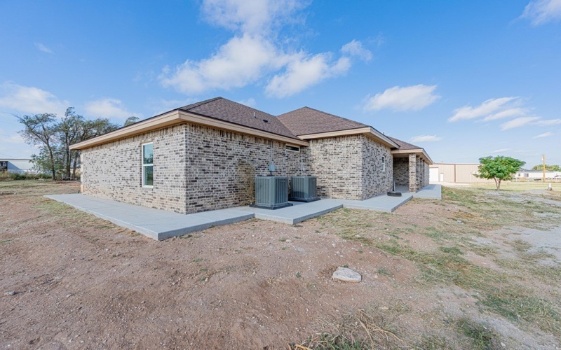 519 E County Rd 138, Midland, TX 79706, 4 Bedrooms Bedrooms, ,2 BathroomsBathrooms,Residential,For Sale,519 E County Rd 138,0,163781