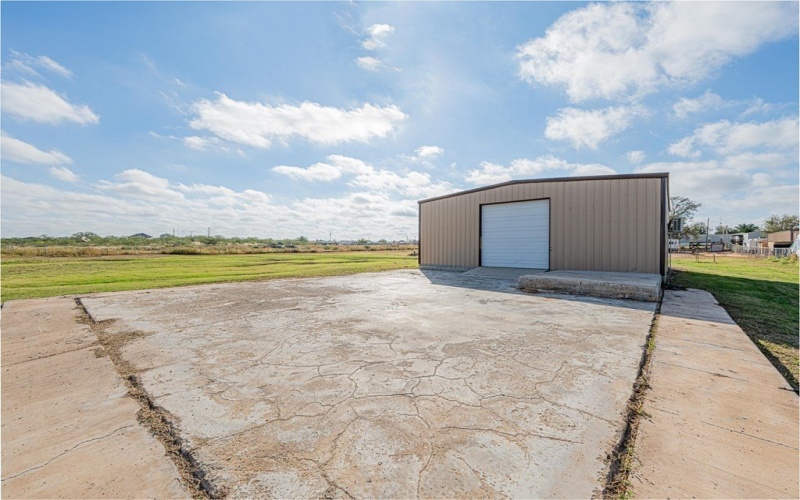 519 E County Rd 138, Midland, TX 79706, 4 Bedrooms Bedrooms, ,2 BathroomsBathrooms,Residential,For Sale,519 E County Rd 138,0,163781