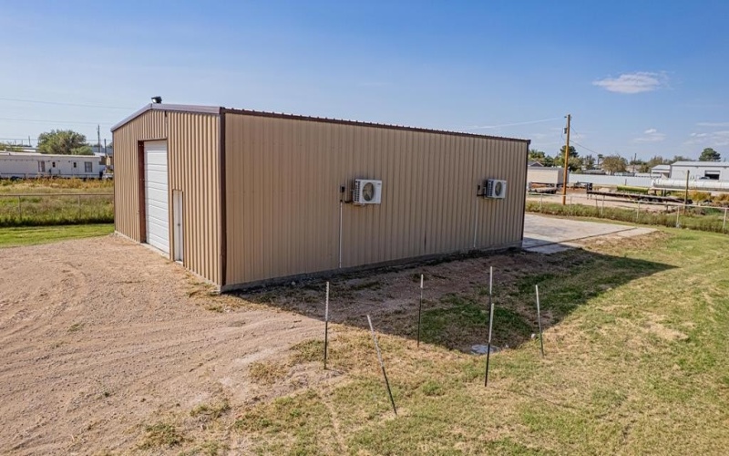 519 E County Rd 138, Midland, TX 79706, 4 Bedrooms Bedrooms, ,2 BathroomsBathrooms,Residential,For Sale,519 E County Rd 138,0,163781