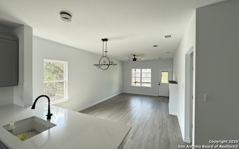 124 LOOKOUT CT, Spring Branch, TX 78070, 3 Habitaciones Habitaciones , ,2 BañosBaños,Residential,En Venta,124 LOOKOUT CT,0,1916168