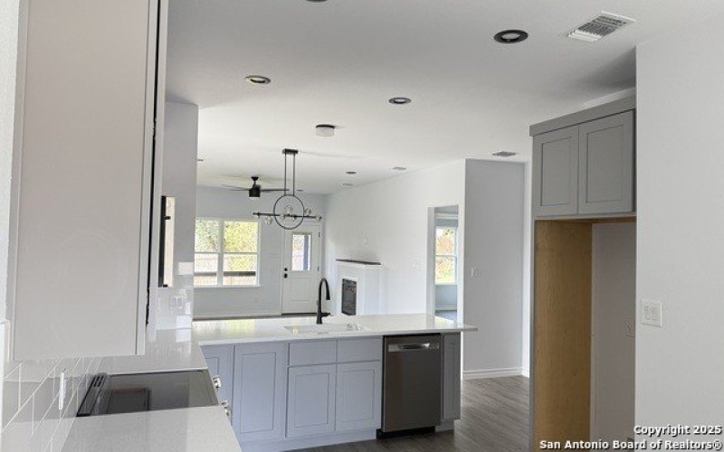 124 LOOKOUT CT, Spring Branch, TX 78070, 3 Habitaciones Habitaciones , ,2 BañosBaños,Residential,En Venta,124 LOOKOUT CT,0,1916168