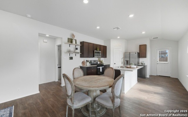 150 Legendary Trail, Floresville, TX 78114, 3 Habitaciones Habitaciones , ,2 BañosBaños,Residential,En Venta,150 Legendary Trail,0,1916249