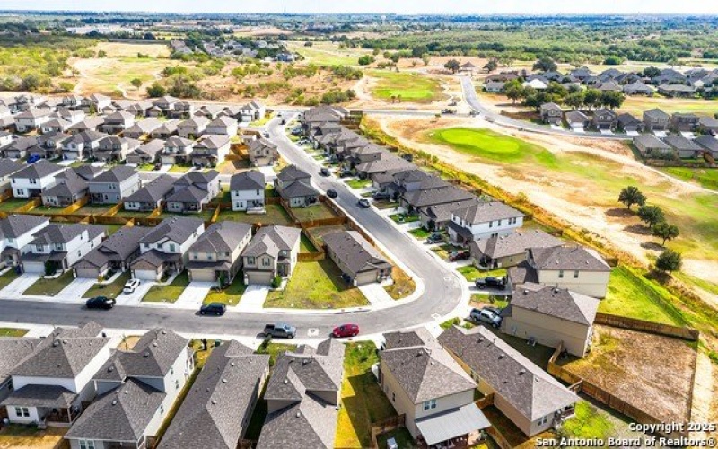 150 Legendary Trail, Floresville, TX 78114, 3 Habitaciones Habitaciones , ,2 BañosBaños,Residential,En Venta,150 Legendary Trail,0,1916249