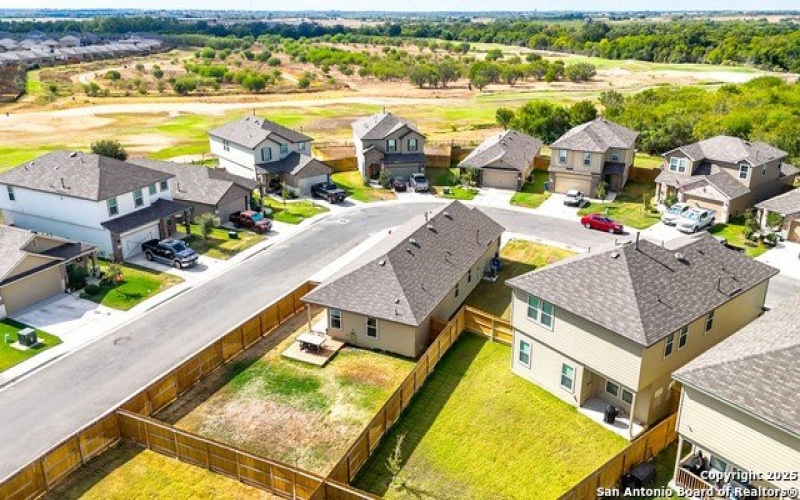 150 Legendary Trail, Floresville, TX 78114, 3 Habitaciones Habitaciones , ,2 BañosBaños,Residential,En Venta,150 Legendary Trail,0,1916249