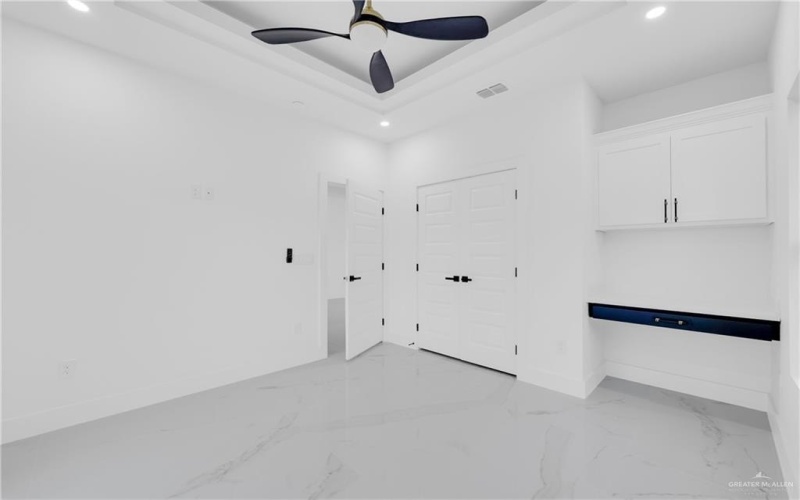 2304 N Revolution Street, Edinburg, TX 78541, 3 Bedrooms Bedrooms, ,2 BathroomsBathrooms,Residential,For Sale,2304 N Revolution Street,466435