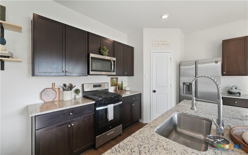 150 Legendary Trail Loop, Floresville, TX 78114, 3 Habitaciones Habitaciones , ,2 BañosBaños,Residential,En Venta,150 Legendary Trail Loop,0,595419