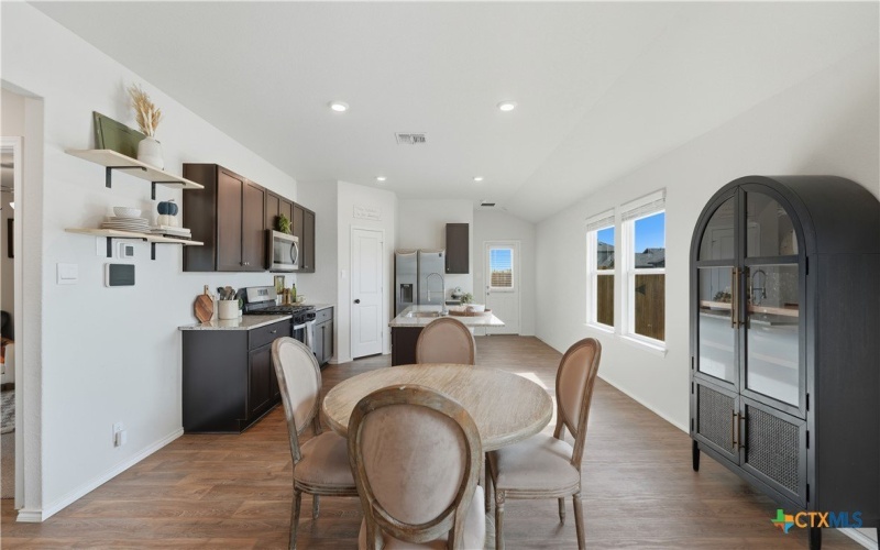 150 Legendary Trail Loop, Floresville, TX 78114, 3 Habitaciones Habitaciones , ,2 BañosBaños,Residential,En Venta,150 Legendary Trail Loop,0,595419