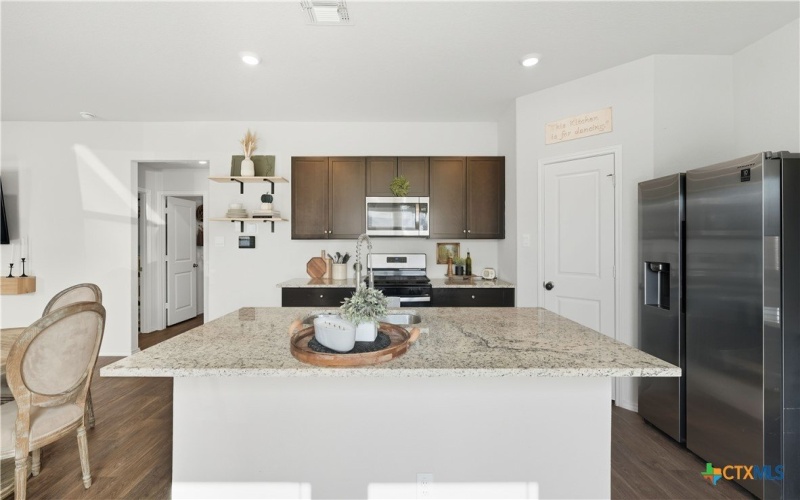 150 Legendary Trail Loop, Floresville, TX 78114, 3 Habitaciones Habitaciones , ,2 BañosBaños,Residential,En Venta,150 Legendary Trail Loop,0,595419